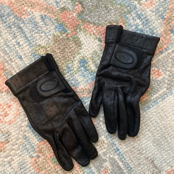 “River Road” Black Leather Riding Gloves Size Small - Picture 1 of 4